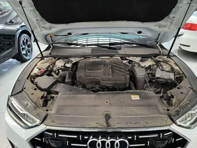 Audi A7L — Фото автомобиля 19
