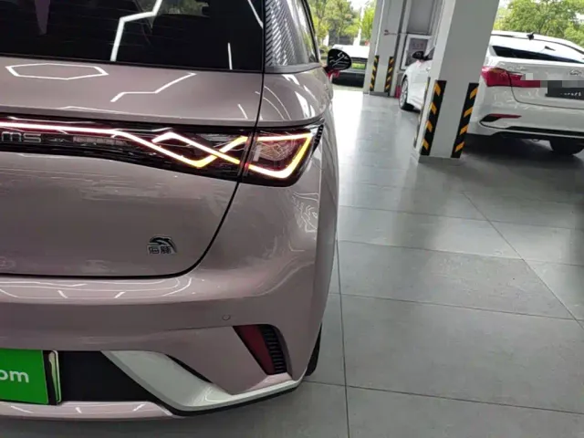 BYD Dolphin — Фото автомобиля 7