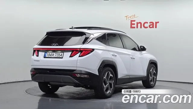Hyundai Tucson Tucson (NX4) Бензин 1.6 турбо 2WD — Фото автомобиля 2