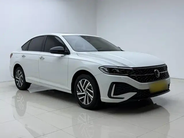 Volkswagen Lavida — Фото автомобиля 6