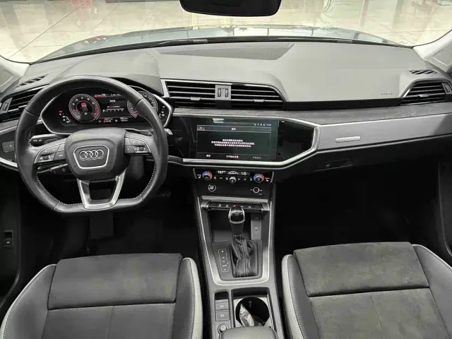 Audi Q3 — Фото автомобиля 11
