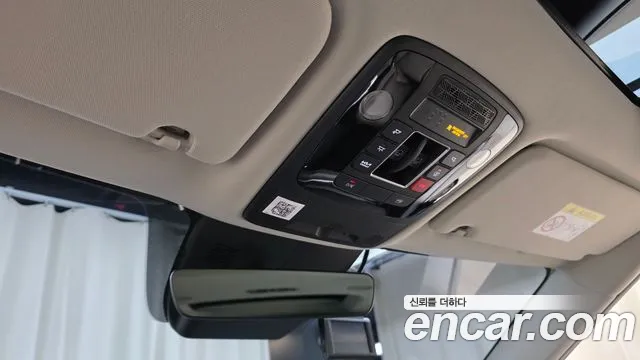 Kia Carnival — Фото автомобиля 25