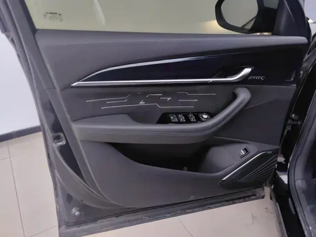 Geely Xingyue L — Фото автомобиля 7
