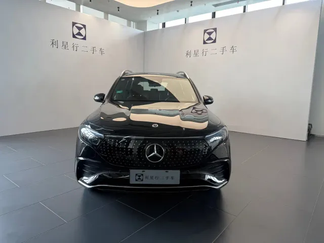 Mercedes-Benz EQB — Фото автомобиля 2