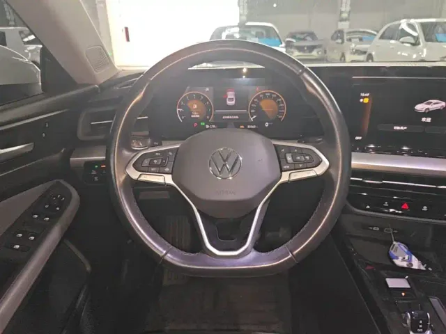 Volkswagen Lamando — Фото автомобиля 10