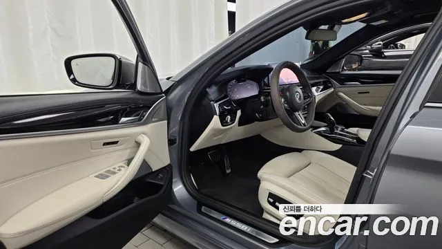 BMW 5-Series 5 серия (G30) — Фото автомобиля 10