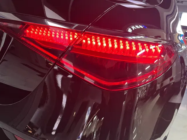 Mercedes-Benz S-Class — Фото автомобиля 12