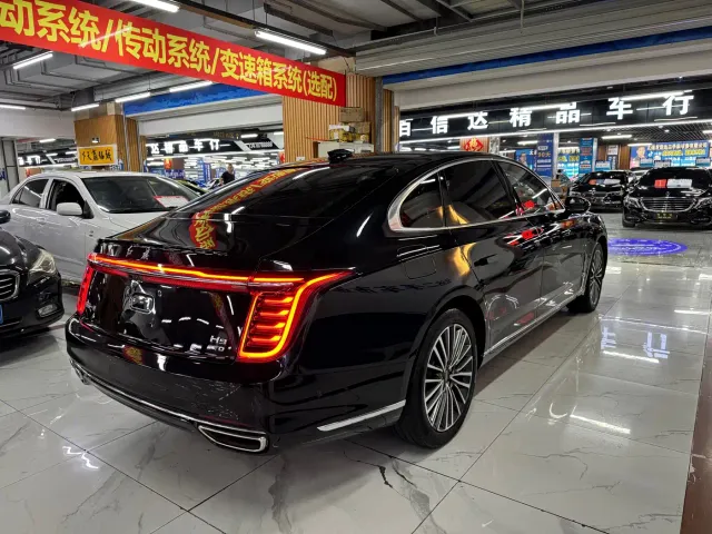 Hongqi H9 — Фото автомобиля 10