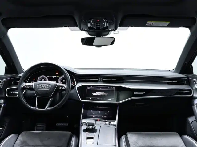 Audi A6L — Фото автомобиля 10