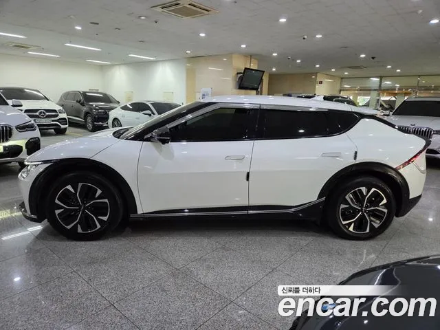 Kia EV6 — Фото автомобиля 3