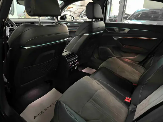 Audi A6L — Фото автомобиля 11