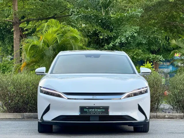 BYD Han — Фото автомобиля 2