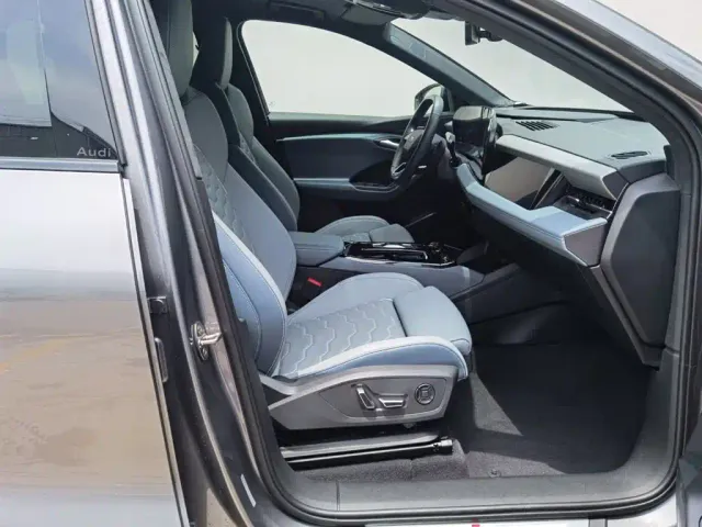 Audi Q6L e-tron — Фото автомобиля 19