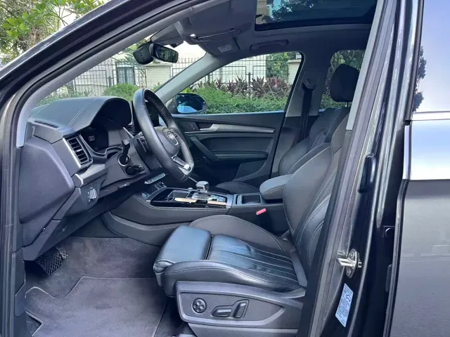 Audi Q5L — Фото автомобиля 3