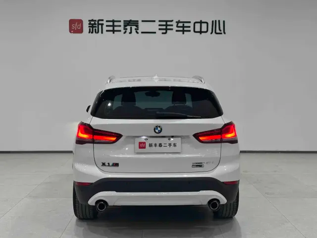 BMW X1 — Фото автомобиля 4