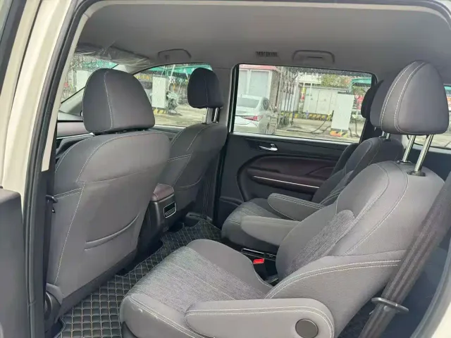 GAC Trumpchi M6 — Фото автомобиля 6
