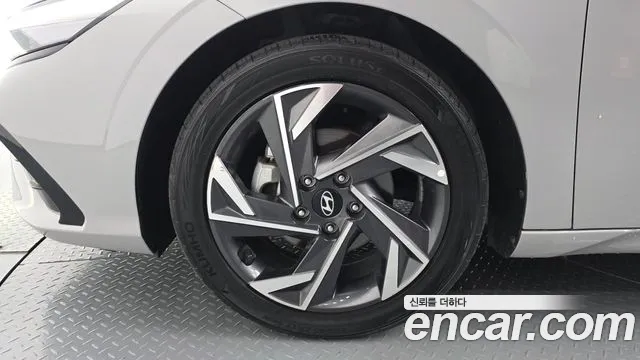 Hyundai AVANTE Новый Avante (CN7) — Фото автомобиля 5