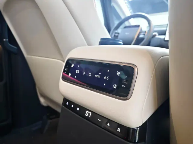Li Auto MEGA — Фото автомобиля 12