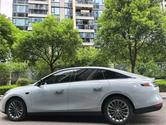 Leapmotor C01 — Фото автомобиля 15