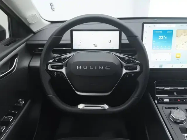 Wuling Starlight — Фото автомобиля 15