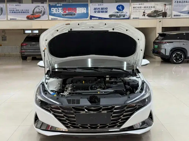 Hyundai Elantra — Фото автомобиля 7