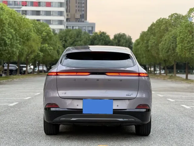 Xpeng G6 — Фото автомобиля 5
