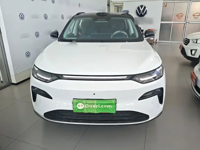 Leapmotor C11 — Фото автомобиля 2