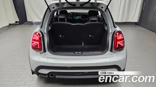 Mini Cooper Cooper Classic — Фото автомобиля 17