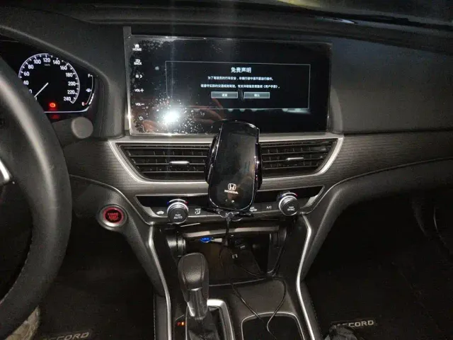 Honda Accord — Фото автомобиля 9