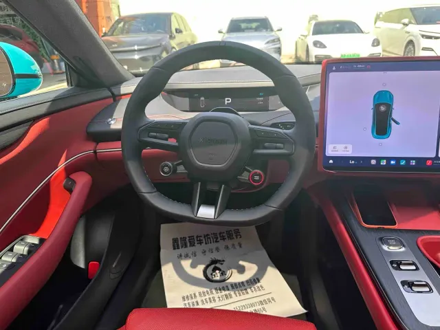 Xiaomi SU7 — Фото автомобиля 13