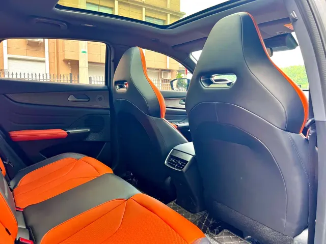 Changan Changan UNI-V 2025 2.0T Sport Version — Фото автомобиля 13
