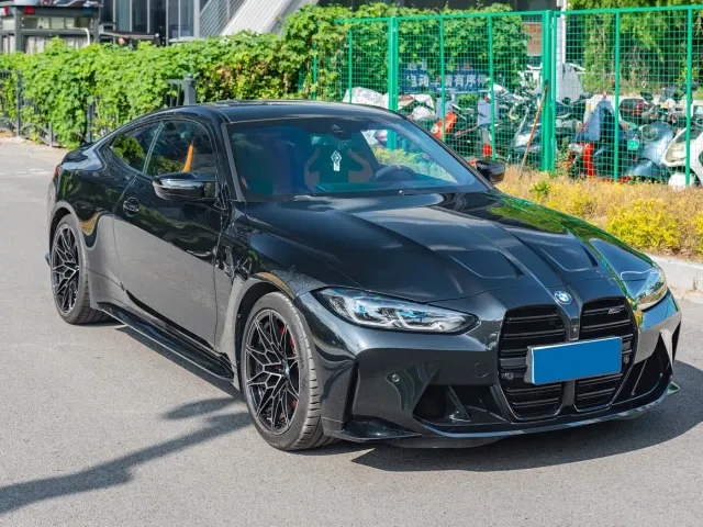 BMW M4 — Фото автомобиля 3
