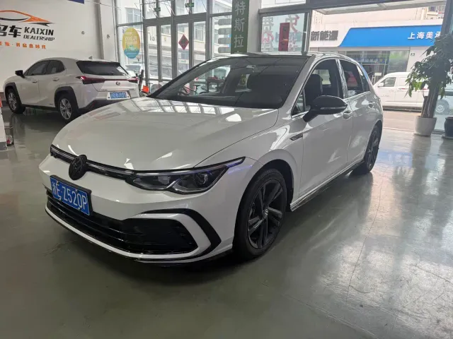 Фотография автомобиля — Volkswagen Golf