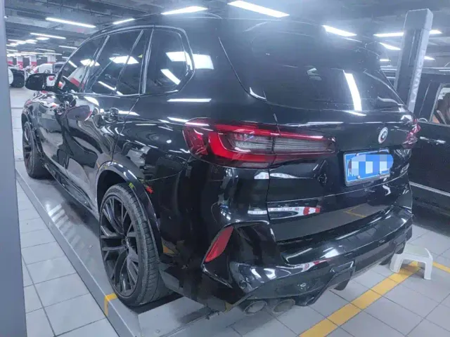 BMW X5 M — Фото автомобиля 3