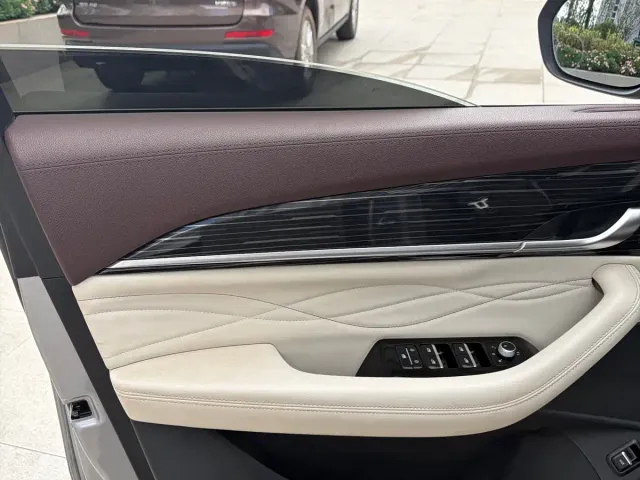 Geely Xingyue L — Фото автомобиля 4