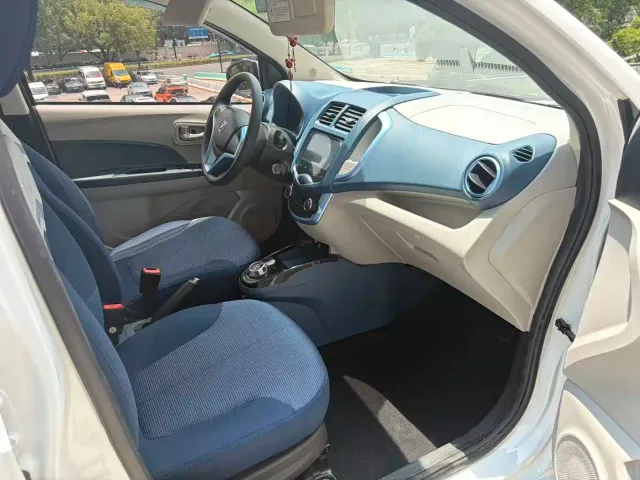 Changan Benben E-Star — Фото автомобиля 11