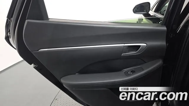 Hyundai Sonata Premium — Фото автомобиля 19
