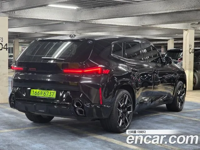 BMW XM — Фото автомобиля 2