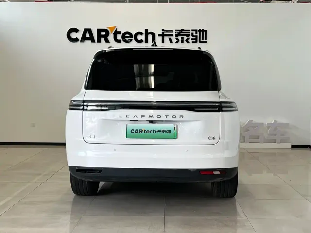 Leapmotor C16 — Фото автомобиля 8