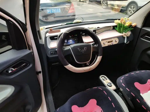 Wuling Hongguang Mini EV — Фото автомобиля 6