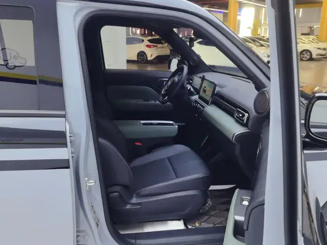 Baojun Yep Plus — Фото автомобиля 8