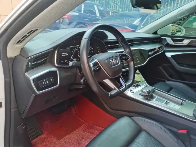Audi A7 — Фото автомобиля 6