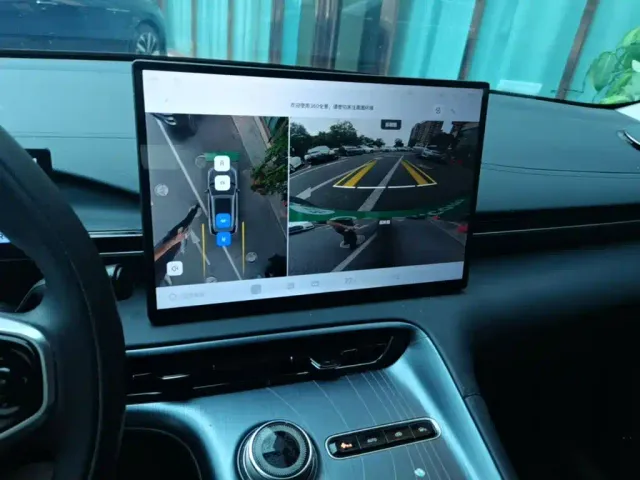 Geely Galaxy E5 — Фото автомобиля 12