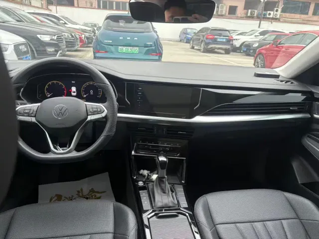 Volkswagen Passat — Фото автомобиля 6