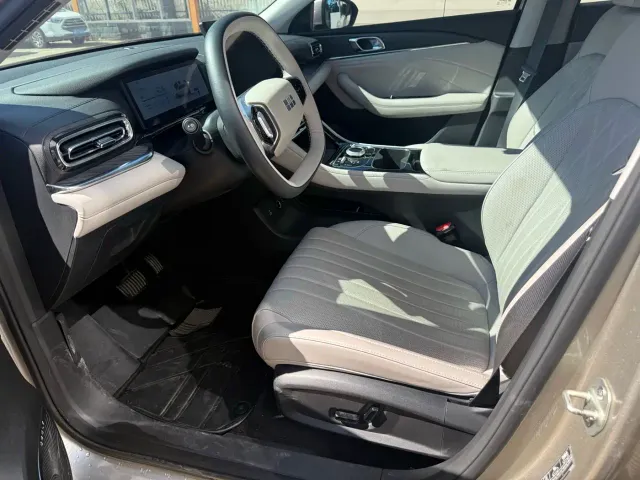 Geely Galaxy Stellar 6 — Фото автомобиля 5