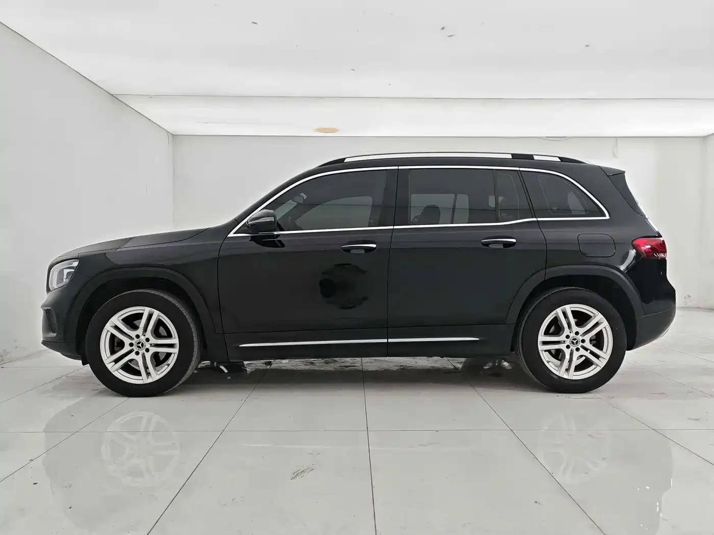 Mercedes-Benz Mercedes-Benz GLB 2022 Facelift GLB 200 Dynamic Style — Фото автомобиля 14