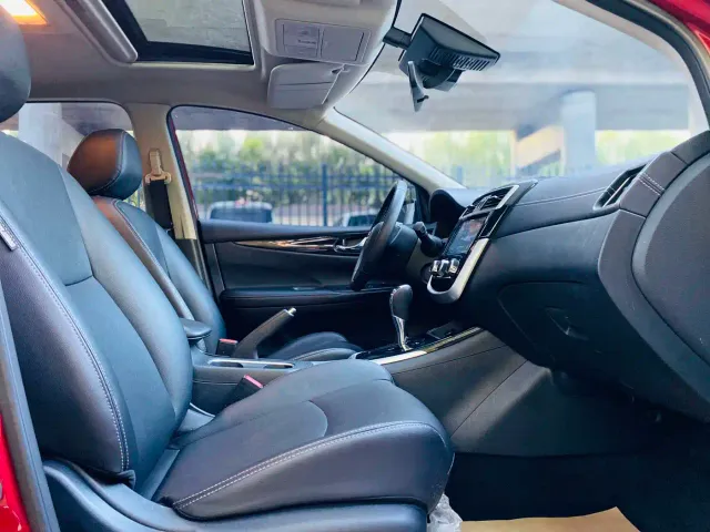 Nissan Tiida — Фото автомобиля 10