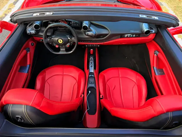 Ferrari F8 — Фото автомобиля 6