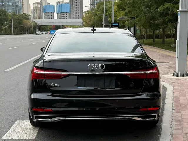 Audi A6L — Фото автомобиля 5