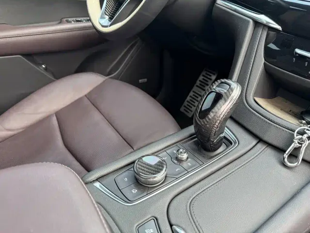 Cadillac Cadillac XT6 2022 2.0T 6-Seater 2WD Luxury Edition — Фото автомобиля 16